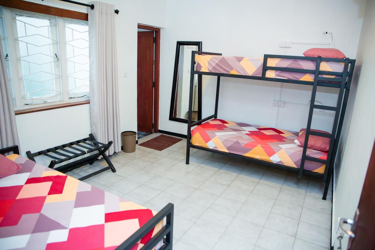 Tuk Tuk Hostels Colombo Exterior foto